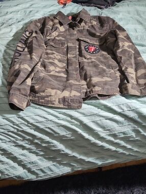 Women's Forever 21 Rolling Stones Camo Jean Jacket